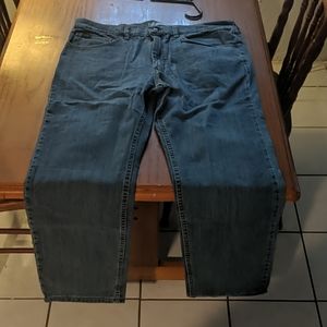 New 38x32 Lee Classic fit - straight leg